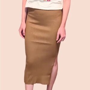 Elegant Tan Ribbed Skirt